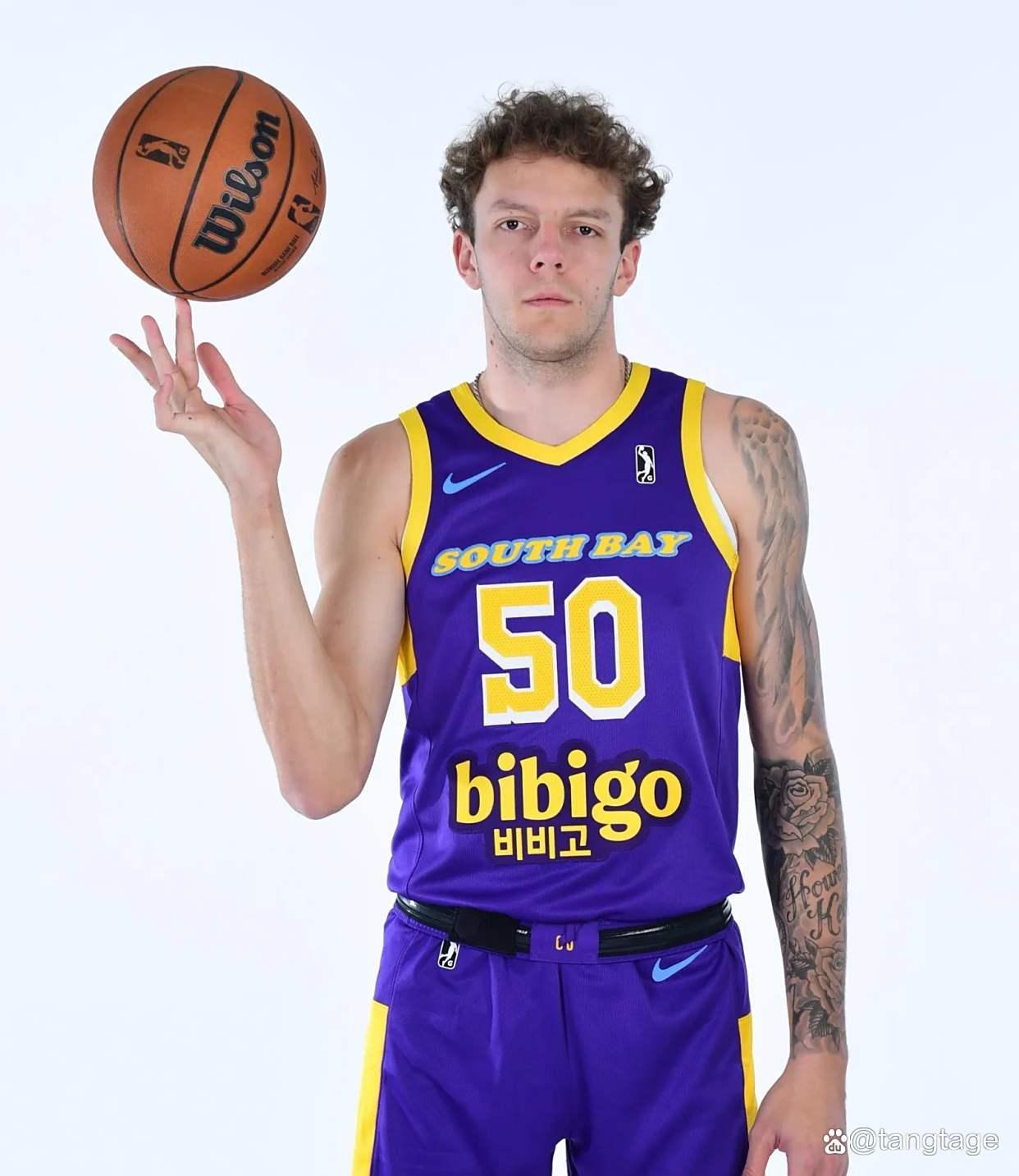 包含洛杉矶湖人今晚迎来里程碑；志在法国杯名次提升；底气十足；资深球员宣示担当的词条