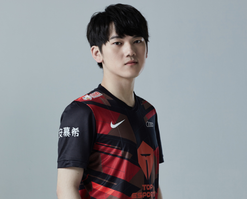 集结日密尔沃基雄鹿状态回暖：CBA常规赛节点到来，更衣室稳定，球探报告显示潜力的简单介绍